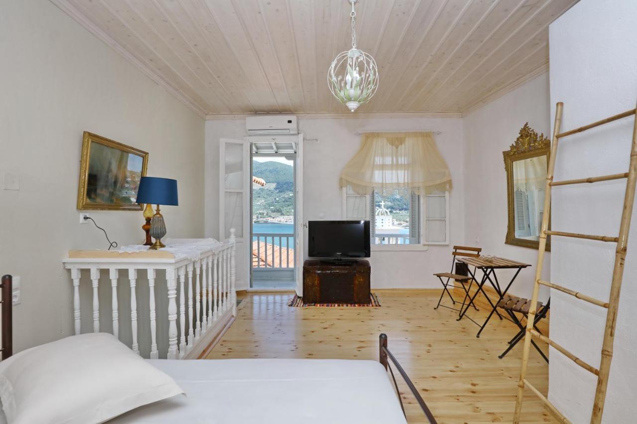 House Of Town Lägenhet Skopelos stad Exteriör bild
